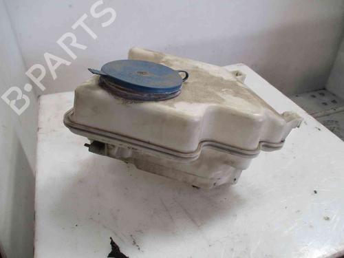Used Windscreen washer tank MERCEDES-BENZ B-CLASS Sports Tourer (W245) B 180 CDI (245.207) (109 hp) 19718259