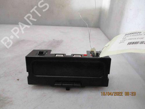 Used Display monitor RENAULT CLIO II (BB_, CB_) 1.5 dCi (100 hp) 19722419