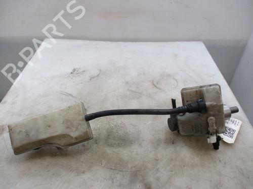 Used Brake master cylinder FORD C-MAX (DM2) [2007-2010]  28685063
