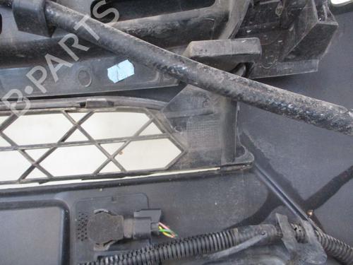 Front bumper CITROËN C4 Picasso I MPV (UD_) 2.0 HDi 138 | BP30138647C7