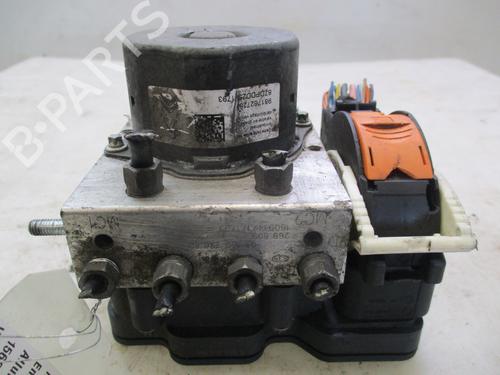 Used ABS pump PEUGEOT 308 II (LB_, LP_, LW_, LH_, L3_) 1.6 BlueHDi 120 (120 hp) 31961285