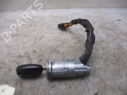 Used Ignition barrel RENAULT CLIO II (BB_, CB_) 1.2 (BB0A, BB0F, BB10, BB1K, BB28, BB2D, BB2H, CB0A,... (58 hp) 24013975
