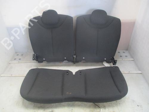 rear-seat-toyota-aygo-x-_b7_-2022-36366217 main image
