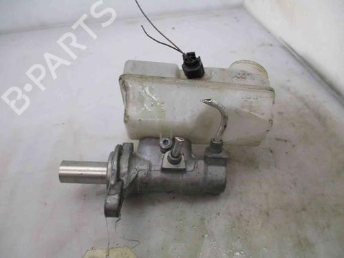 Used Brake master cylinder DACIA DUSTER (HS_) 1.5 dCi 4x4 (109 hp) 26620578