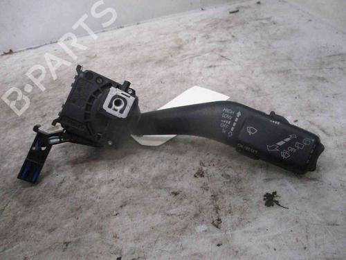 Used Steering column stalk SKODA OCTAVIA II Combi (1Z5) 1.9 TDI 4x4 (105 hp) 19736675