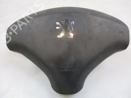 Used Driver airbag PEUGEOT 5008 (0U_, 0E_) 1.6 HDi (112 hp) 24971574