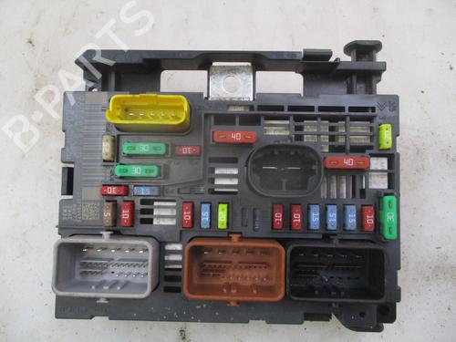 Used Fuse box FIAT SCUDO Van (270_, 272_) 2.0 D Multijet (120 hp) 32353340