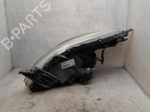 Right headlight TOYOTA YARIS (_P9_) 1.4 D-4D (NLP90_, NLP90R) | BP29901086C29