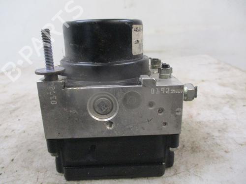 ABS pump TOYOTA YARIS (_P13_) 1.0 (KSP130_, KSP130) | BP30915490M43 