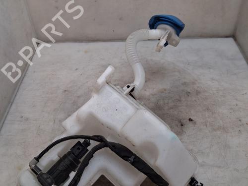 Used Windscreen washer tank Windscreen washer tank 38939401 38939401