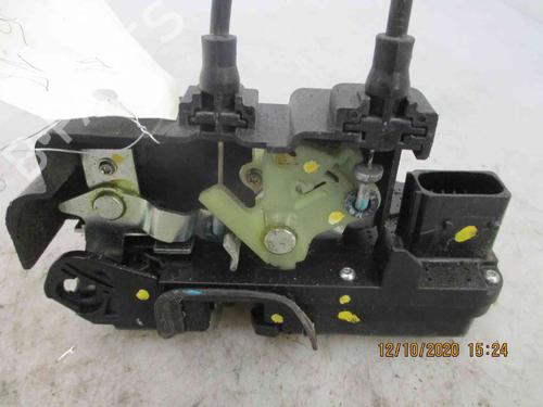 Used Front right lock CHEVROLET CAPTIVA (C100, C140) 2.0 D 4WD (150 hp) 19715603