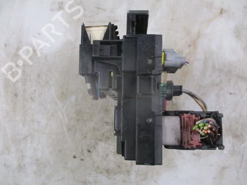 Fuse box PEUGEOT 1007 (KM_) 1.6 HDi | BP30884319E1 