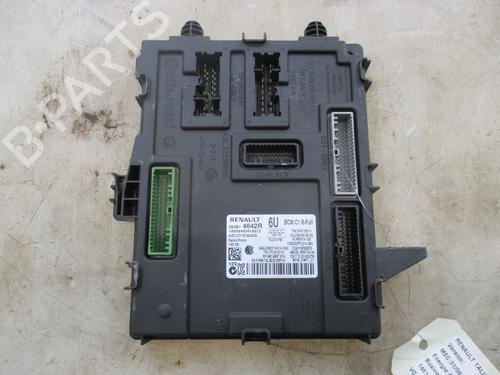 Caixa de fusíveis RENAULT TALISMAN (LP_) 1.5 dCi 110 (LPA3) (110 hp) 28685083