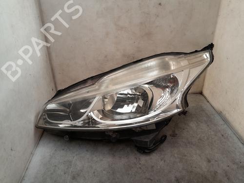 Used Left headlight PEUGEOT 208 I (CA_, CC_) 1.0 VTi (68 hp) 28501646