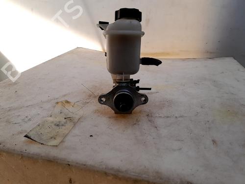 Used Brake master cylinder KIA CARENS III MPV (UN) 2.0 CRDi 115 (115 hp) 24013456