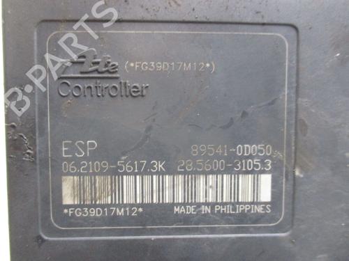 Abs pomp TOYOTA YARIS (_P9_) 1.3 VVT-i (SCP90_, SCP90R) (87 hp) 24970991