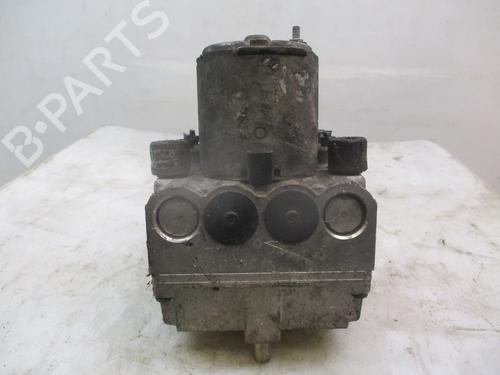 Used ABS pump MERCEDES-BENZ V-CLASS (638/2) V 230 TD (638.274) (98 hp) 31961326