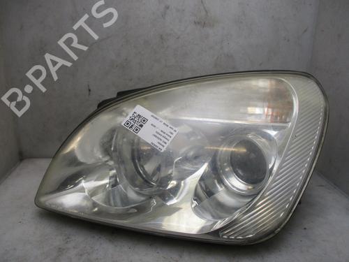 Used Left headlight KIA CARENS III MPV (UN) 2.0 CRDi 140 (140 hp) 26637091
