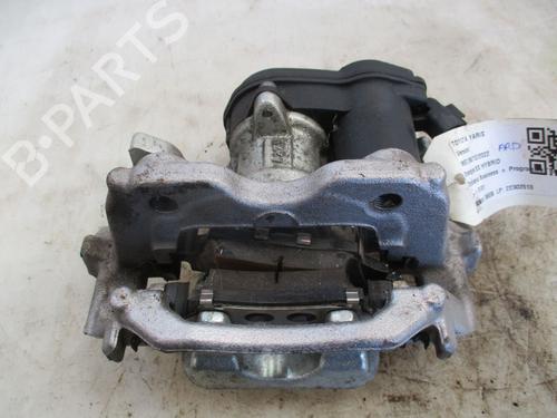 Højre bremsekaliber bag TOYOTA YARIS (_P21_, _PA1_, _PH1_) 1.5 Hybrid (MXPH10, MXPH11) (116 hp) 30723397