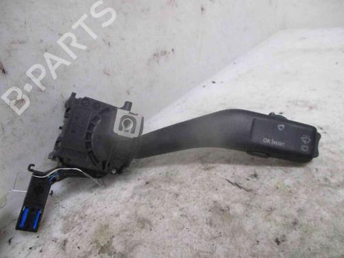 Used Steering column stalk VW GOLF V (1K1) 1.4 16V (75 hp) 19737310