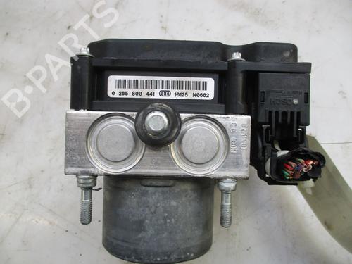 Used ABS pump CITROËN C1 (PM_, PN_) 1.0 (68 hp) 24971460