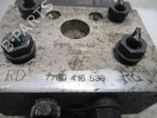 Used ABS pump RENAULT SAFRANE II (B54_) 2.2 dT (B54G) (113 hp) 19722062