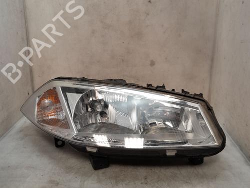 Used Right headlight RENAULT MEGANE II Saloon (LM0/1_) 1.6 (113 hp) 28572252