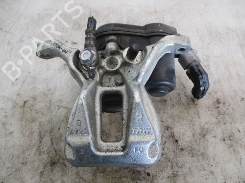 right-rear-brake-caliper-toyota-c-hr-_x1_-2016-32484911 main image