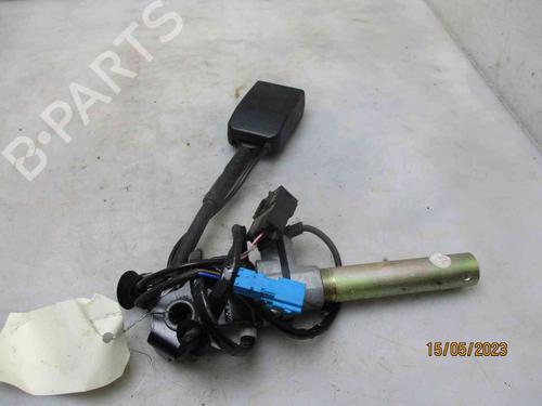 Used Seat buckle RENAULT SAFRANE II (B54_) 2.0 16V (B54L) (136 hp) 26629087