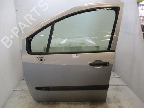 Dør venstre fortil RENAULT MODUS / GRAND MODUS (F/JP0_) 1.2 (JP0C, JP0K, FP0C, FP0K, FP0P, JP0P, JP0T) (75 hp) 26491052