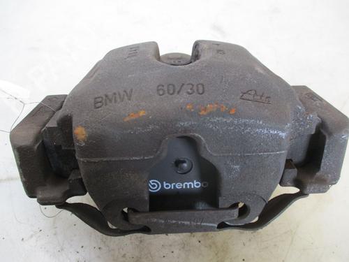 Højre bremsekaliber foran BMW X5 (E53) 3.0 d (184 hp) 24399966