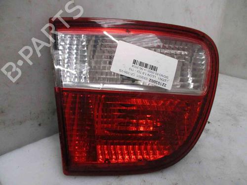 Venstre baklys, luke SEAT LEON (1M1) 1.4 16V (75 hp) 19741787