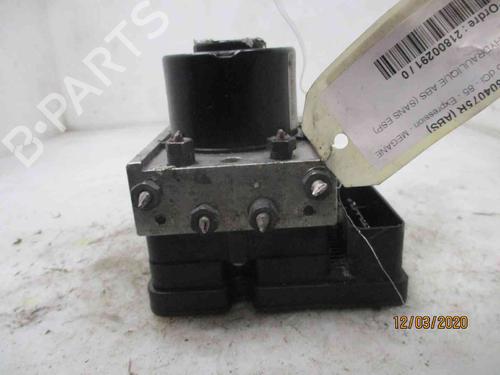 Used ABS pump RENAULT MEGANE III Hatchback (BZ0/1_, B3_) 1.5 dCi (86 hp) 20204822