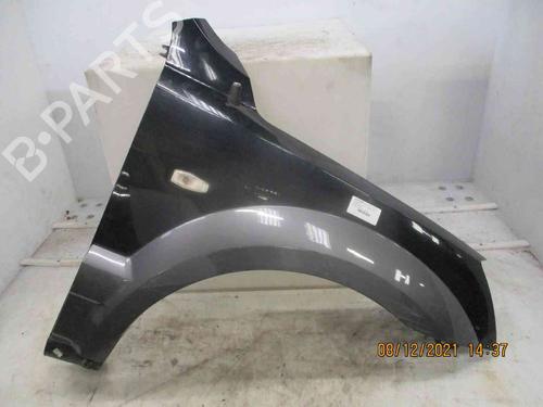 Used Right front fenders KIA SORENTO I (JC) 2.5 CRDi 4WD (140 hp) 19739882