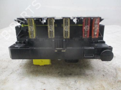 Fuse box PEUGEOT 308 I (4A_, 4C_) 1.6 HDi | BP30187185E1
