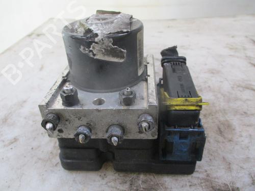 Used ABS pump RENAULT MEGANE III Hatchback (BZ0/1_, B3_) 1.5 dCi (86 hp) 24444307