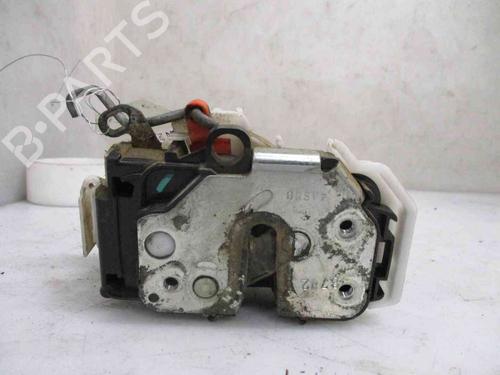Vergrendeling links voor CITROËN NEMO Box Body/MPV (AA_) 1.4 HDi (68 hp) 19737143