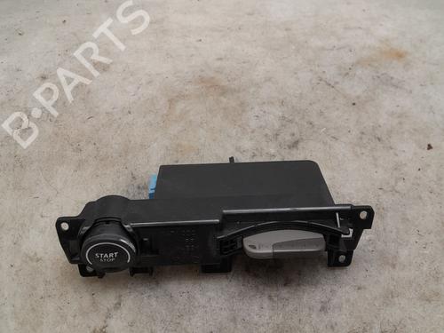 Used Card reader Card reader RENAULT ESPACE IV (JK0/1_) 2.0 dCi (JK01, JK02, JK1J, JK1K, JK1H) (150 hp) 35885605 35885605
