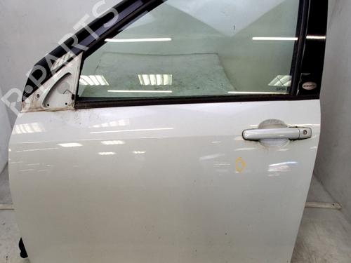 Dør venstre fortil Dør venstre fortil SUZUKI SWIFT III (MZ, EZ) 1.3 DDiS (RS413D) (75 hp) 35716725 35716725