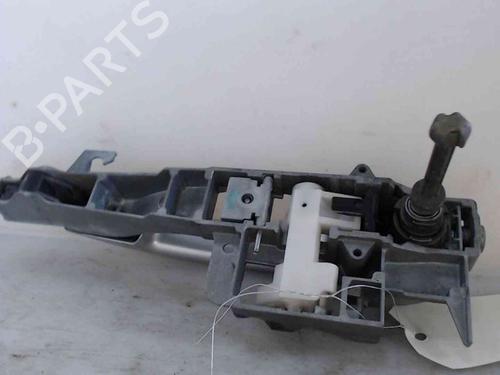 Venstre foran utvendig håndtak PEUGEOT 407 (6D_) 2.0 HDi (6DRHLG, 6DRHLE) | BP20205803C128