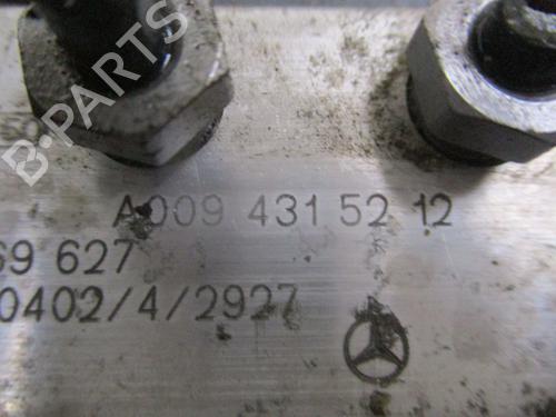 Used ABS pump MERCEDES-BENZ CLA Coupe (C117) CLA 250 (117.344) (211 hp) 30865586