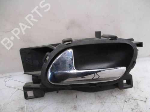 Used Front left interior door handle PEUGEOT 407 (6D_) 1.6 HDi 110 (6D9HZC, 6D9HYC) (109 hp) 24008392