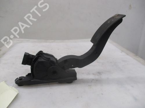 Used Pedal DODGE RAMCHARGER 5.2 (158 hp) 24013407