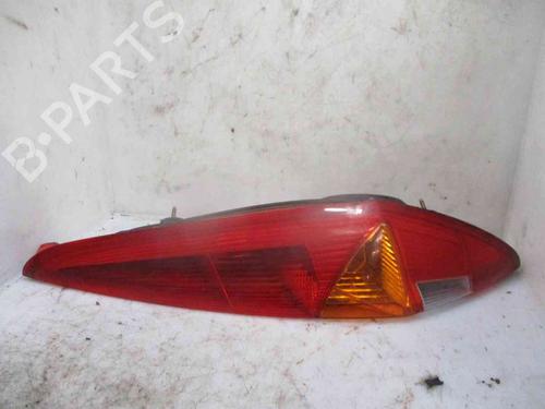 Used Right taillight FIAT PUNTO (188_) 1.2 16V 80 (188.233, .235, .253, .255, .333, .353, .639,... (80 hp) 19737567