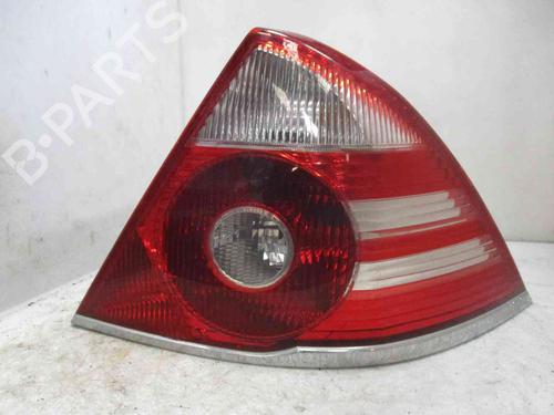 Used Right taillight FORD MONDEO III (B5Y) [2000-2007]  26623816