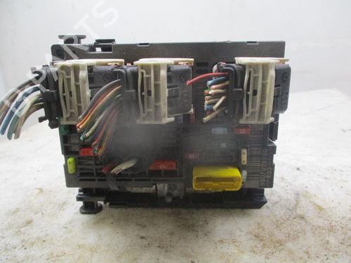 Used Fuse box PEUGEOT PARTNER Box Body/MPV 1.6 HDi (90 hp) 30187192