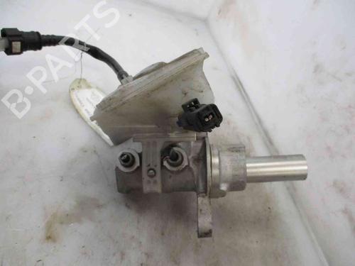 Used Brake master cylinder PEUGEOT 308 I (4A_, 4C_) 1.6 HDi (90 hp) 20205447