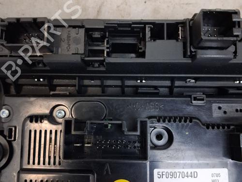 Climate control SEAT LEON ST (5F8) 2.0 TDI | BP38914469I5 - Image 3