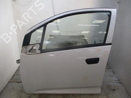 Used Left front door CHEVROLET SPARK (M300) 1.0 (68 hp) 28966177