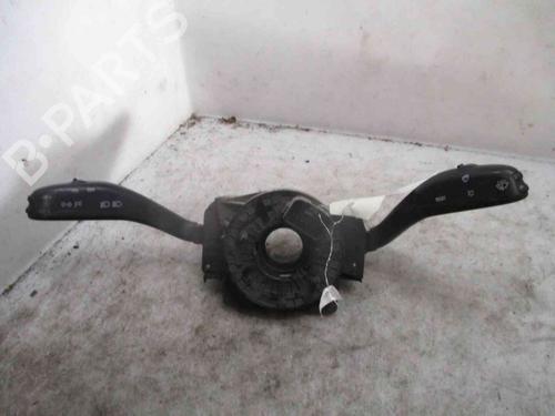 Used Headlight switch VW POLO (9N_, 9A_) 1.4 TDI (70 hp) 24009976